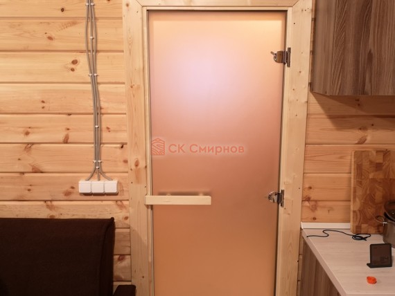 Двери стеклянные